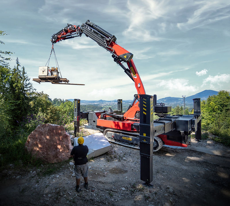 PALFINGER presents its first crawler crane